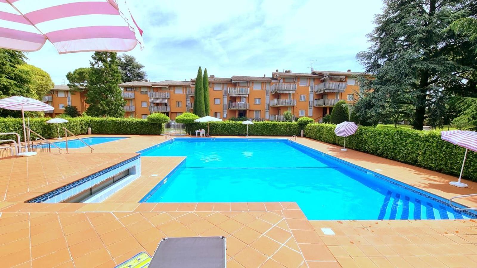 Appartamento Peschiera Peschiera del Garda Buitenkant foto