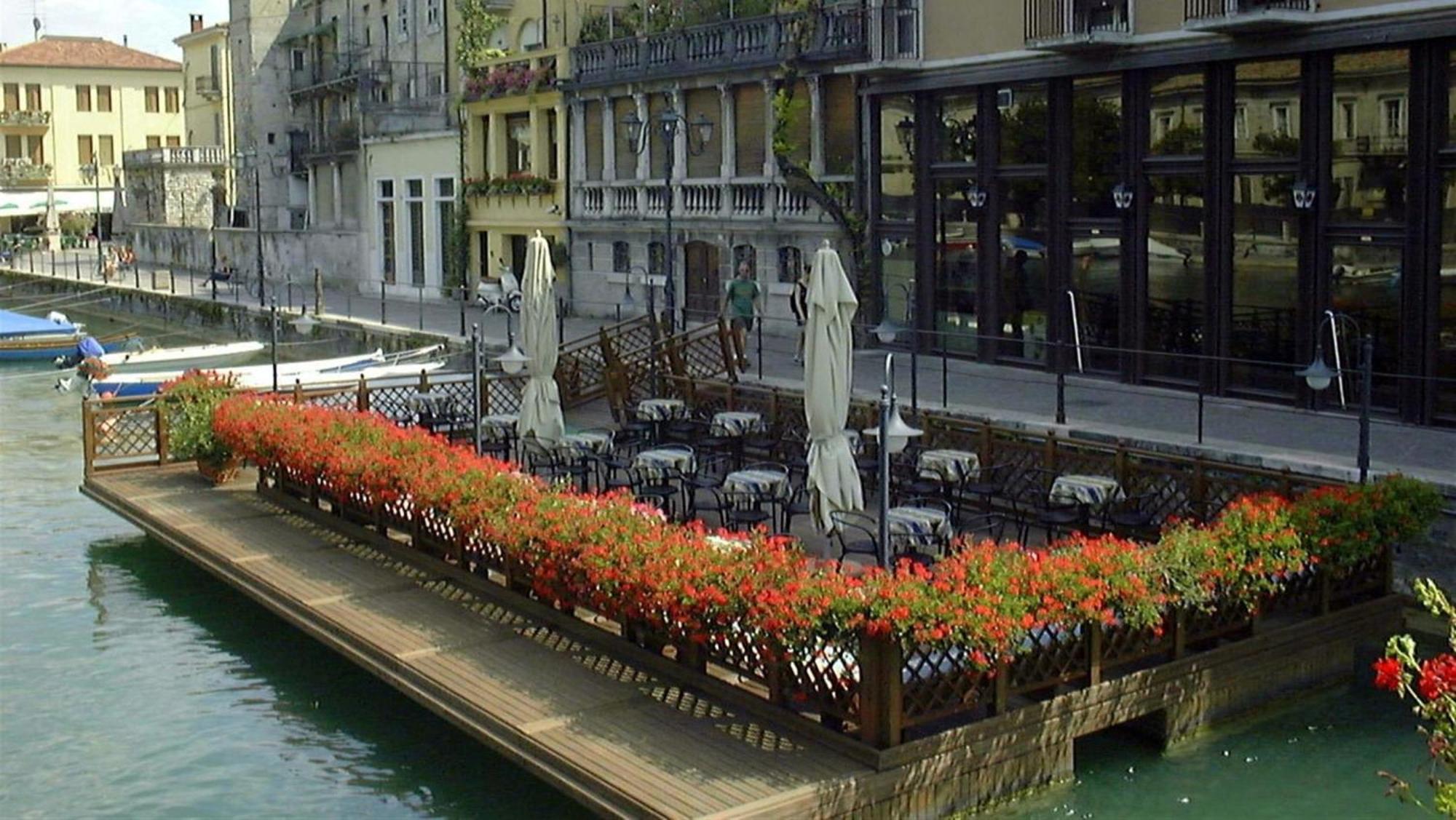 Appartamento Peschiera Peschiera del Garda Buitenkant foto