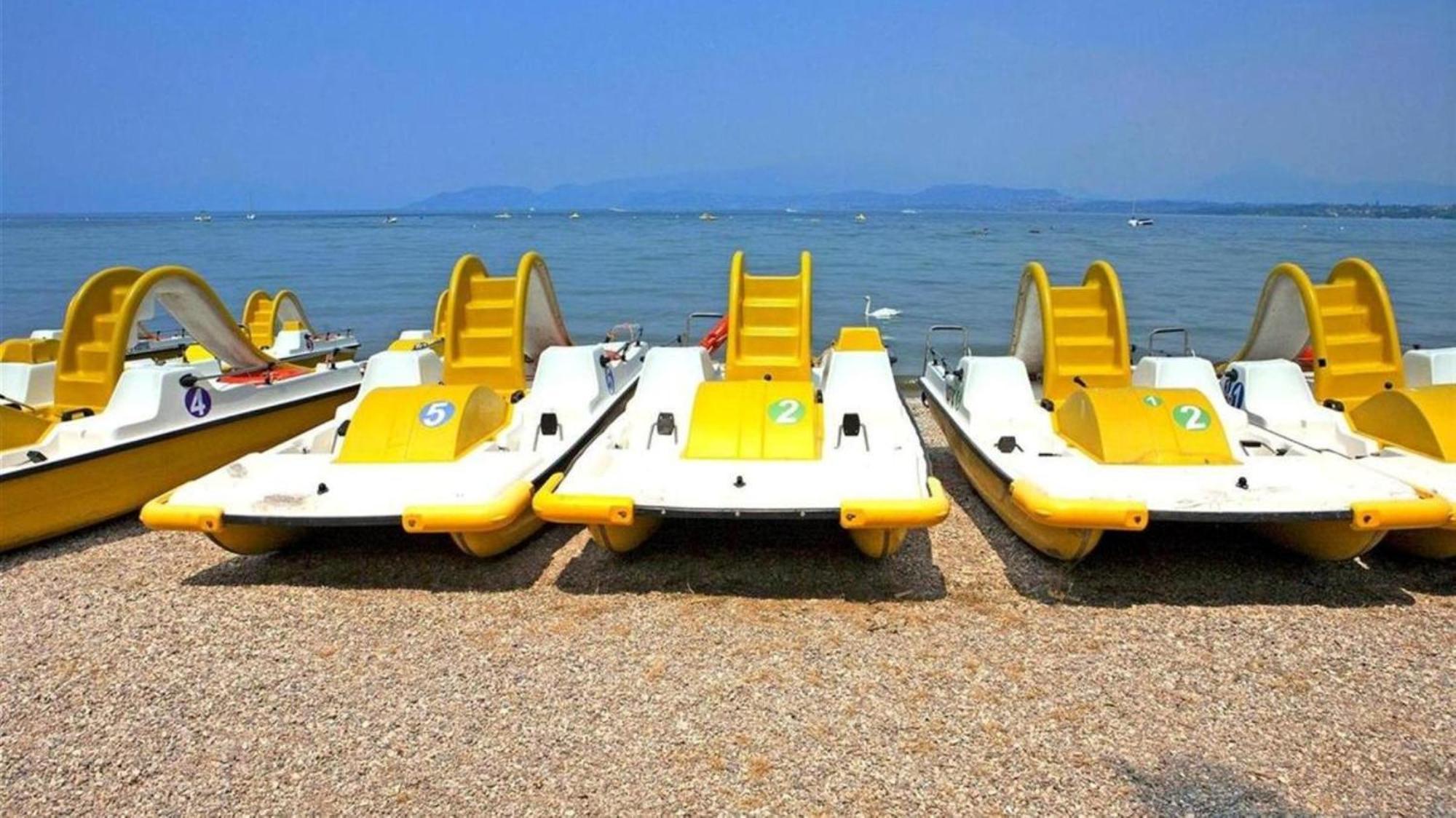 Appartamento Peschiera Peschiera del Garda Buitenkant foto